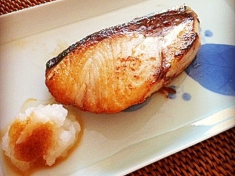 フライパンで ぶりの塩焼き レシピ 作り方 By Yuriko Cafe 楽天レシピ フライパンで ぶりの塩焼き レシピ 作り方 By Yuriko Cafe 楽天レシピ